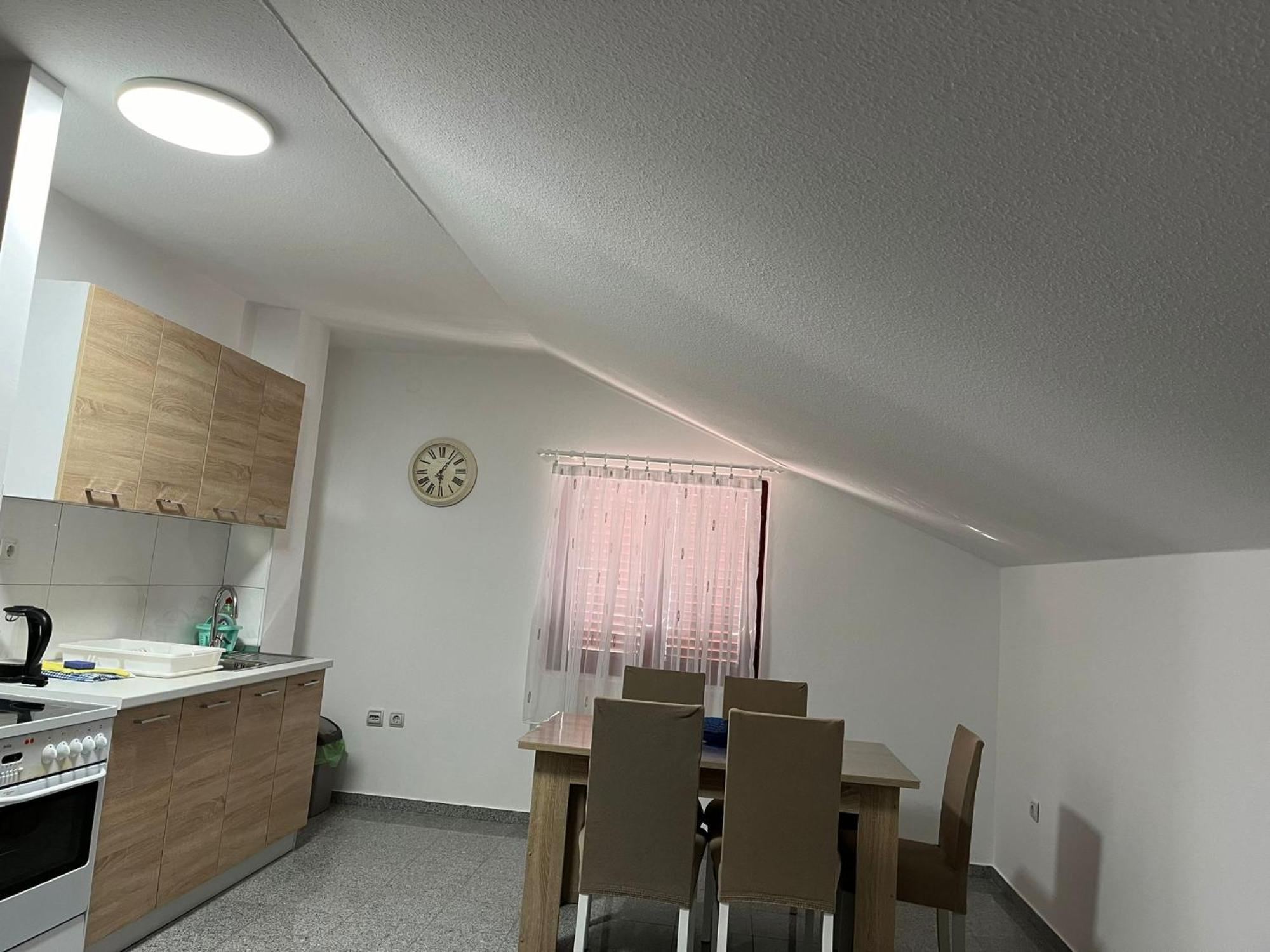 Apartmani Ana Sukošan 外观 照片
